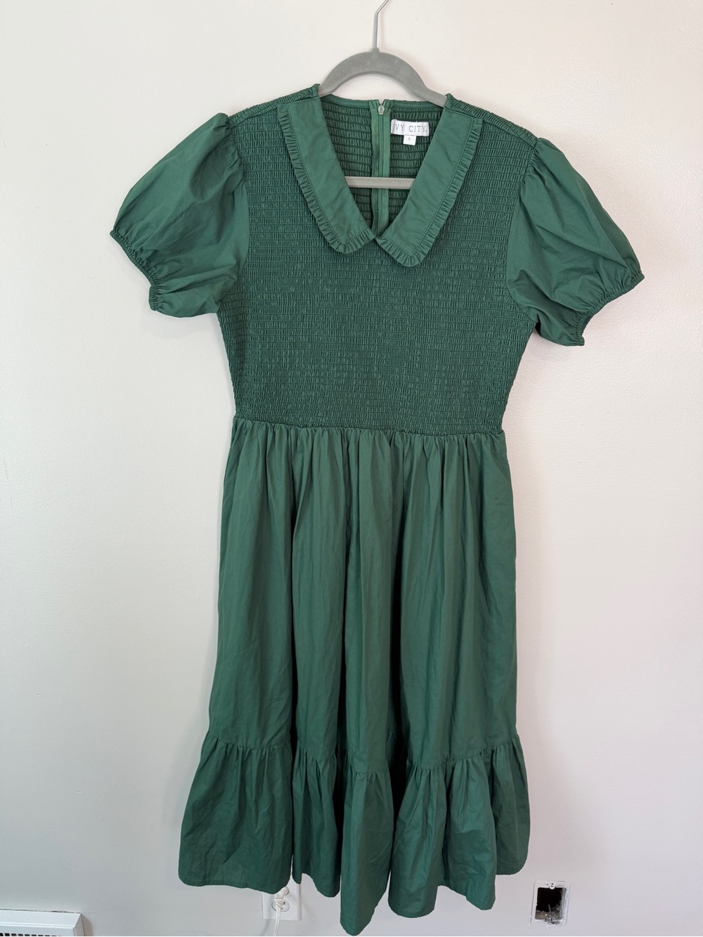 Ivy City Addie Midi Dress in Green Large Puff Sleeves Smocked - Picture 3 of 10